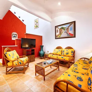  Сasa de vacaciones Tata & Nana's - 3bdrm Private House