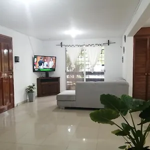  Сasa de vacaciones Almond House
