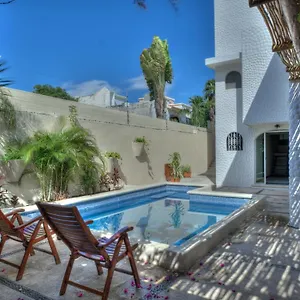  Сasa de vacaciones 5br Beautiful In Downtown Cancun, 10min